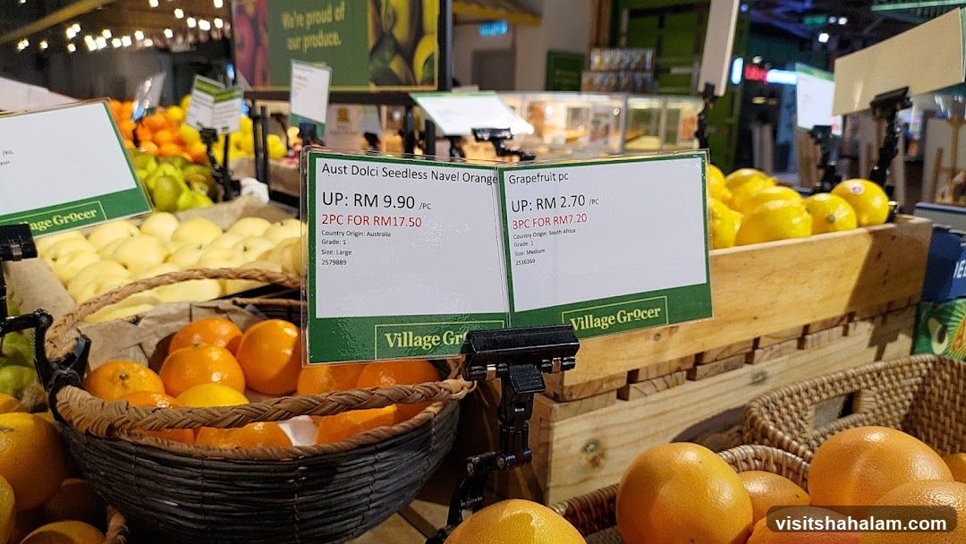 Fruit display with price tags