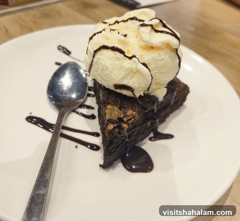 Brownie with Ice Cream