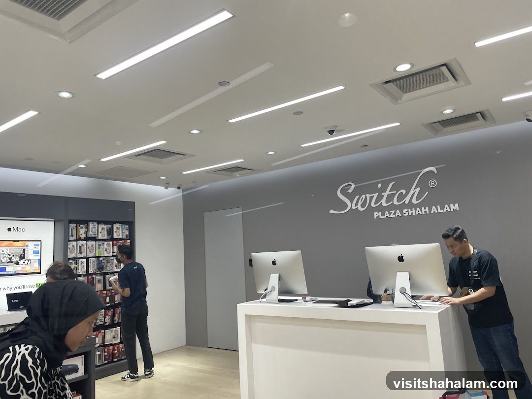 Apple Store Interior