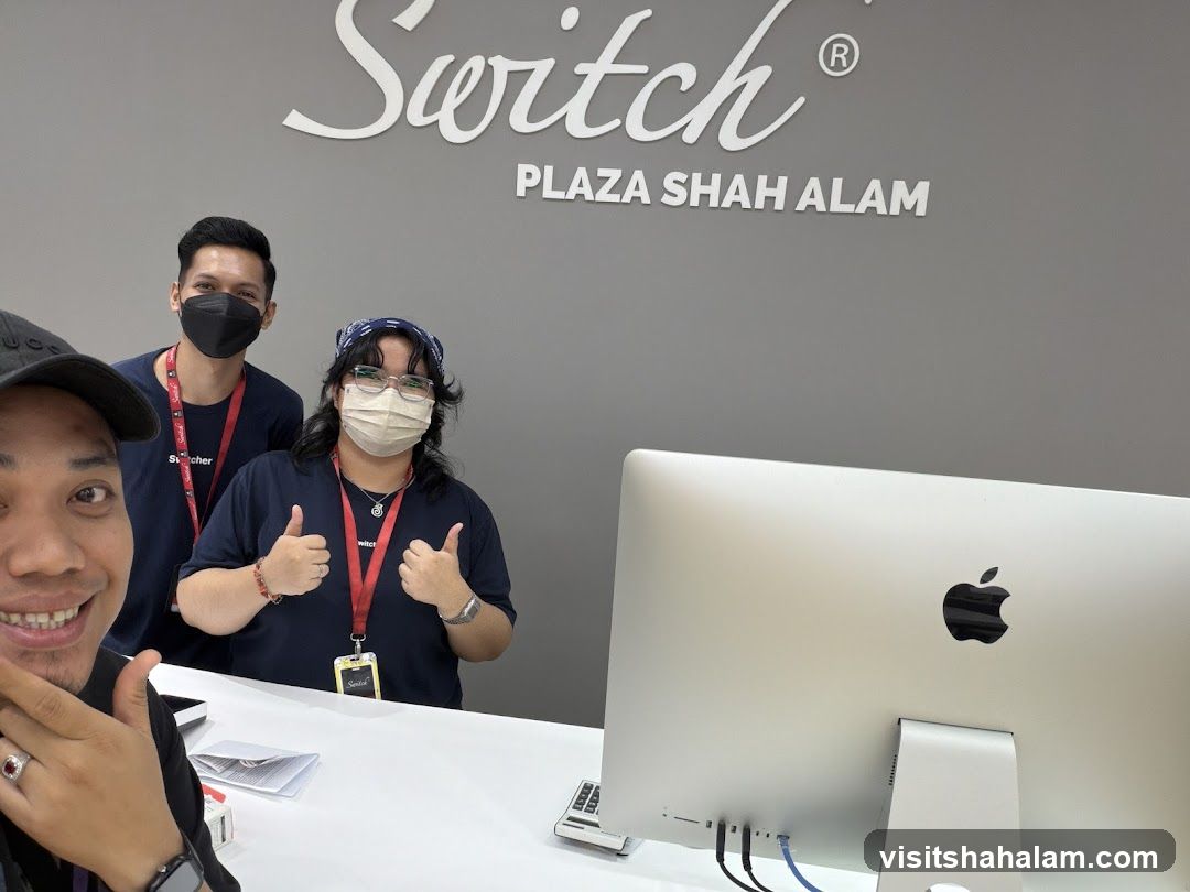 Staff at Switch Plaza Shah Alam