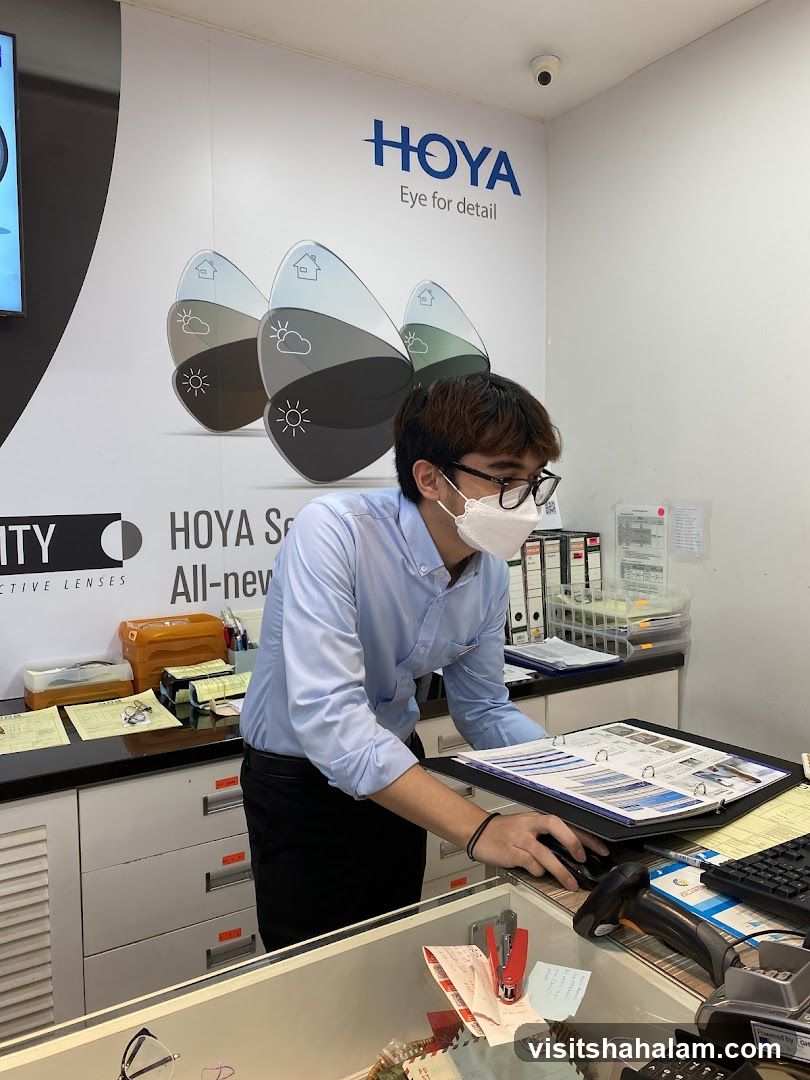 Optician's Counter