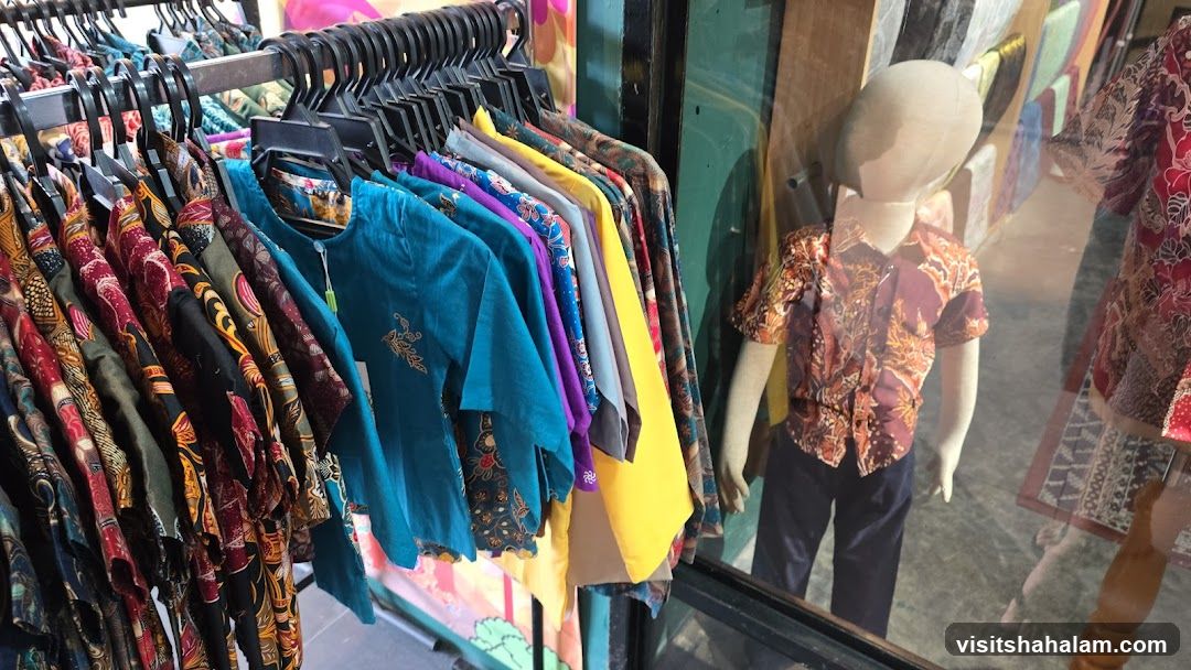 Batik Clothing Display