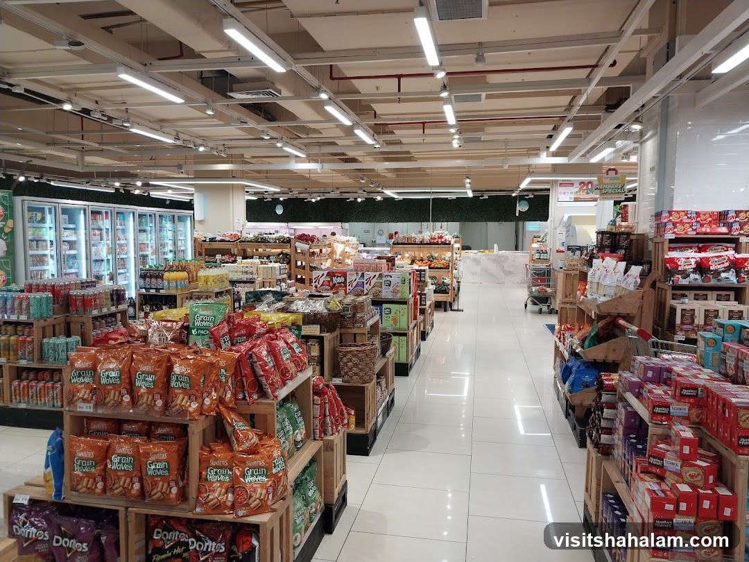 Supermarket Aisle
