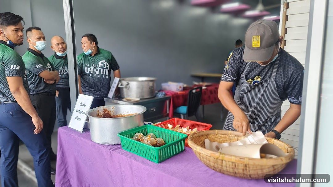 Food Stall with Staff