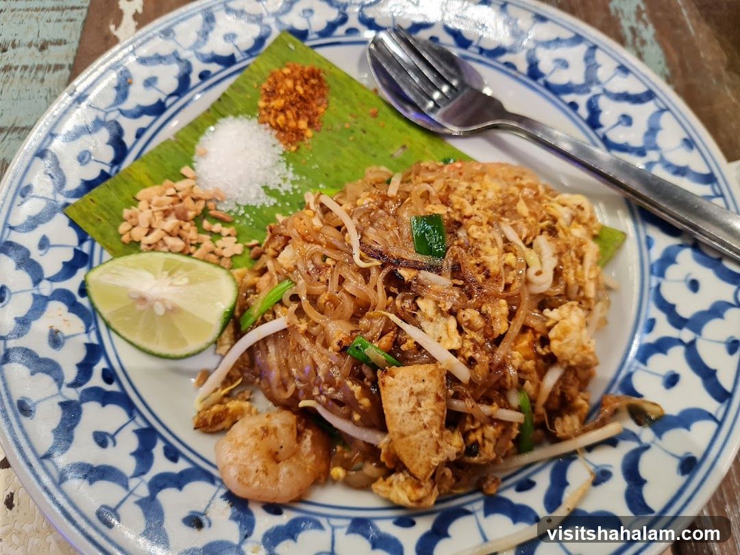 Pad Thai with Shrimp