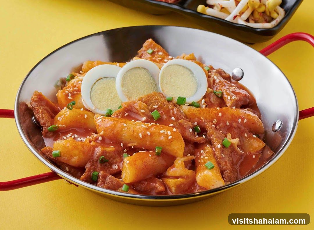 Spicy Rice Cakes with Hard-Boiled Eggs