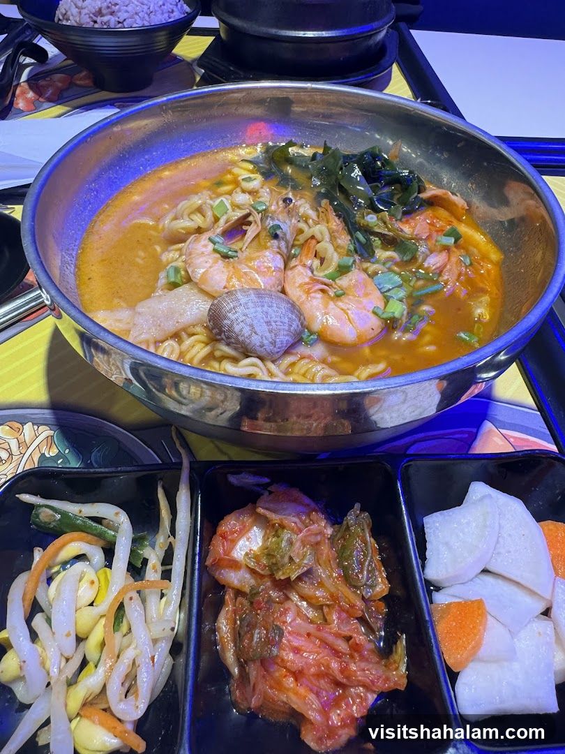 Korean Noodle Soup with Side Dishes