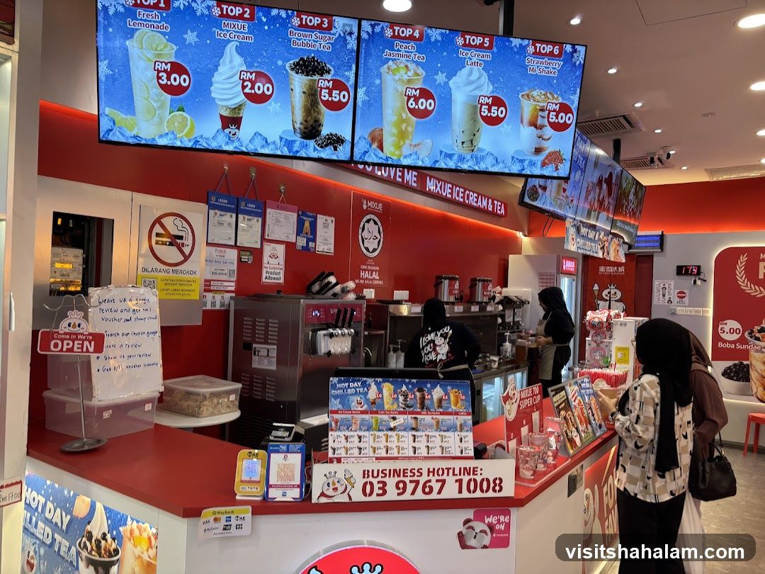 Mixue Ice Cream & Tea Counter