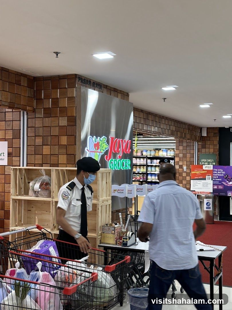 Jaya Grocer