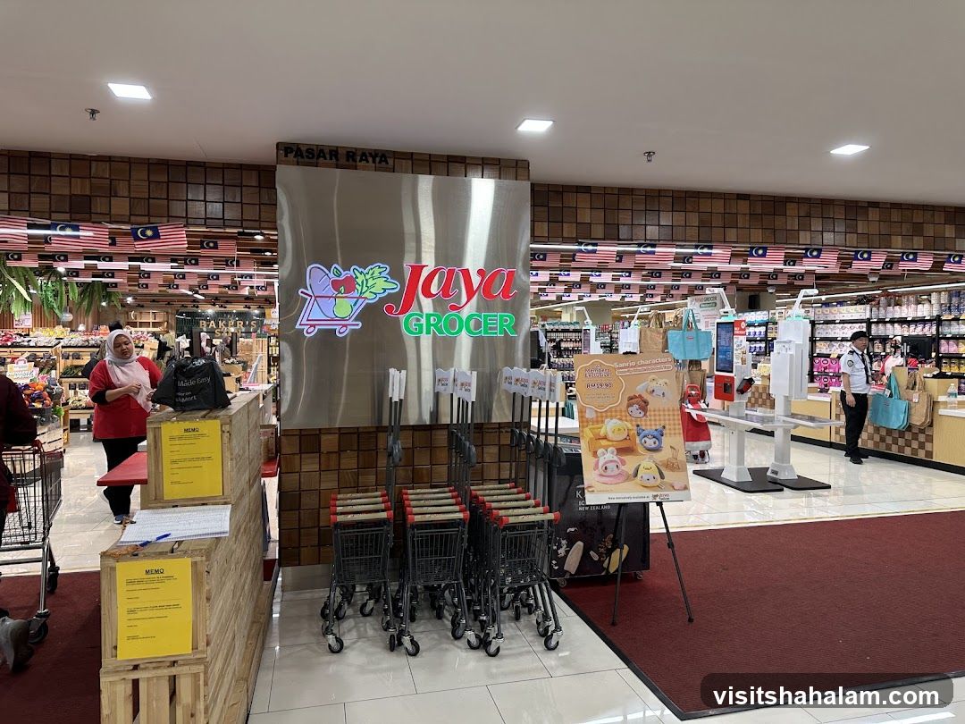 Jaya Grocer Store Entrance