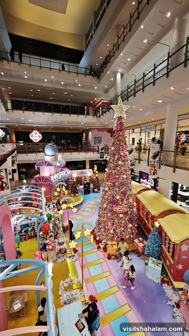 Christmas Decorations in a Mall
