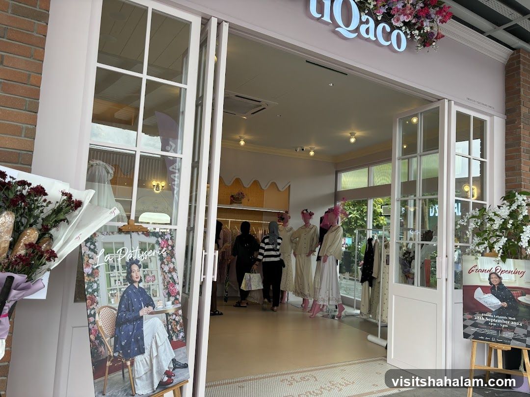 La Patisserie Shop Front
