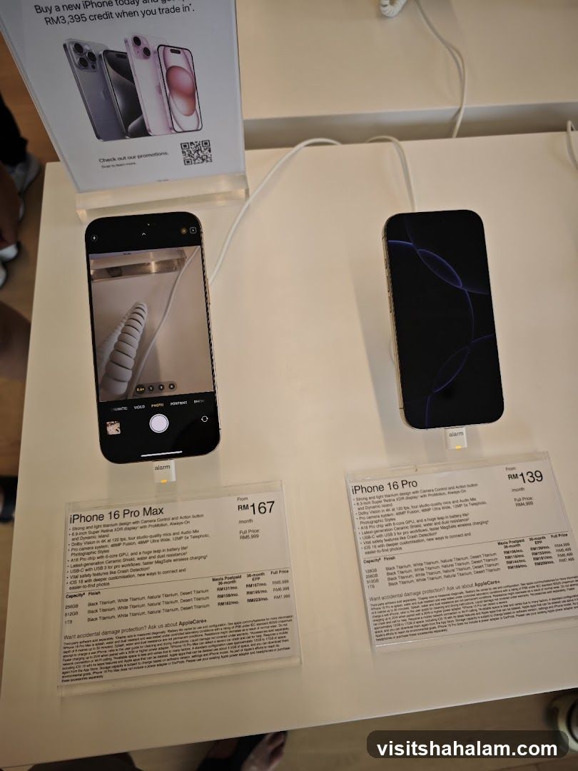 iPhone 16 Pro Max and iPhone 16 Pro Display