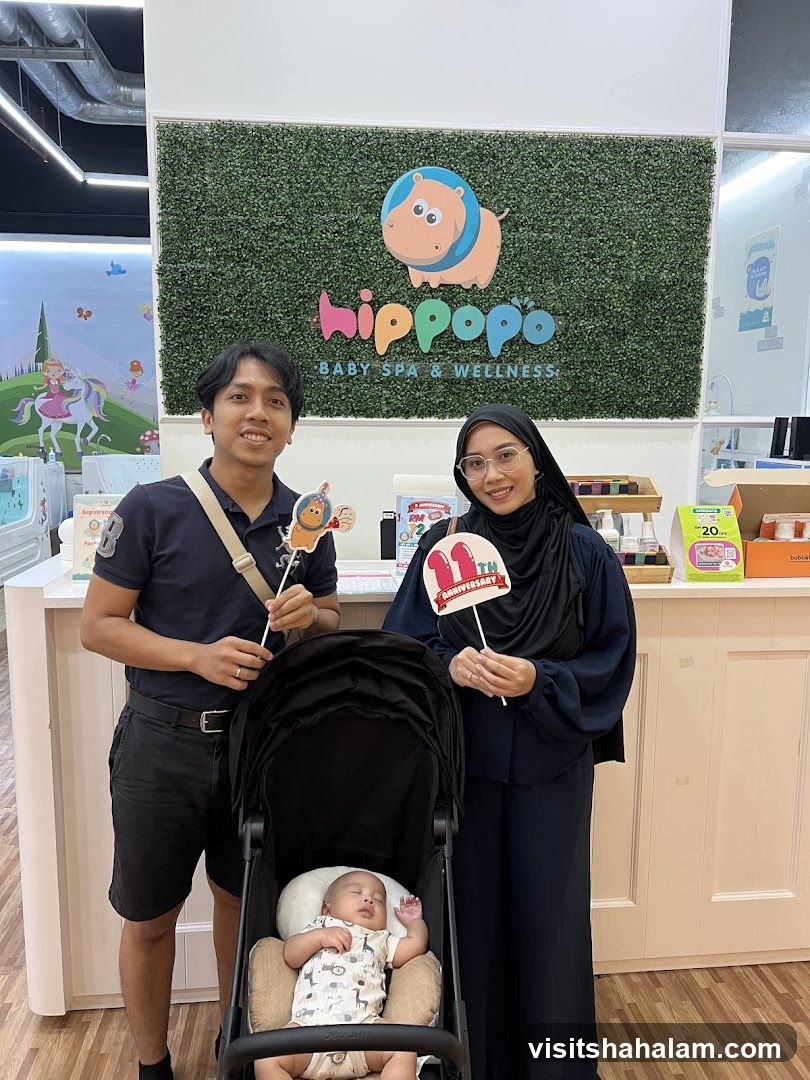 Family celebrating at Hippopo Baby Spa