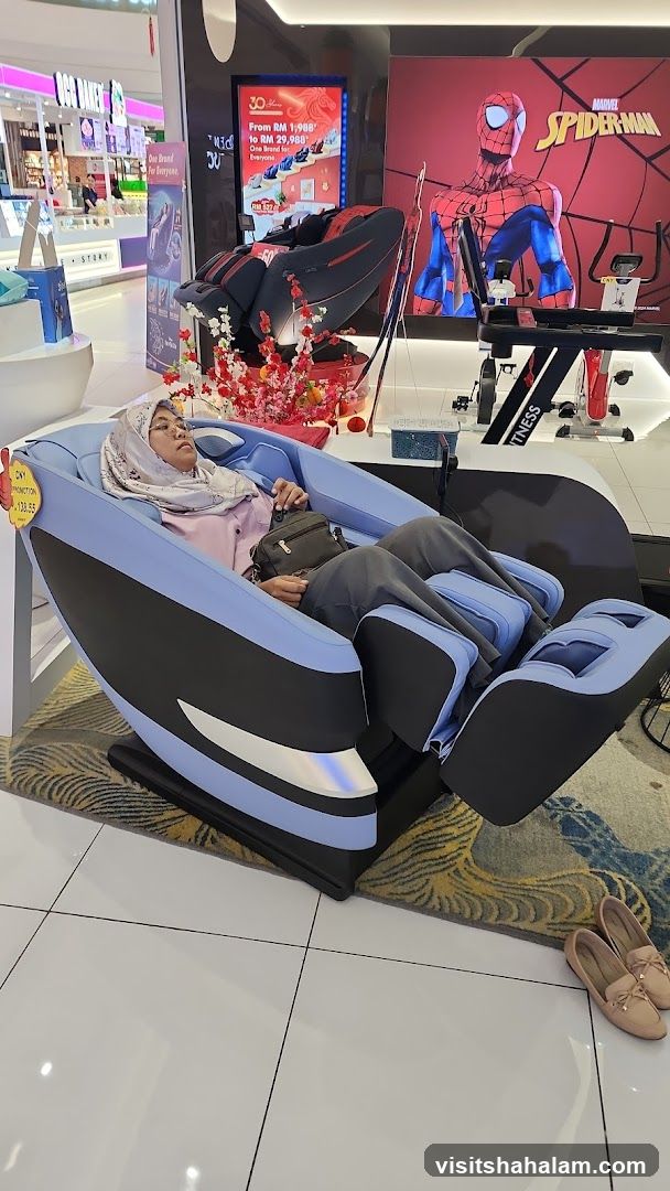 Massage Chair Display