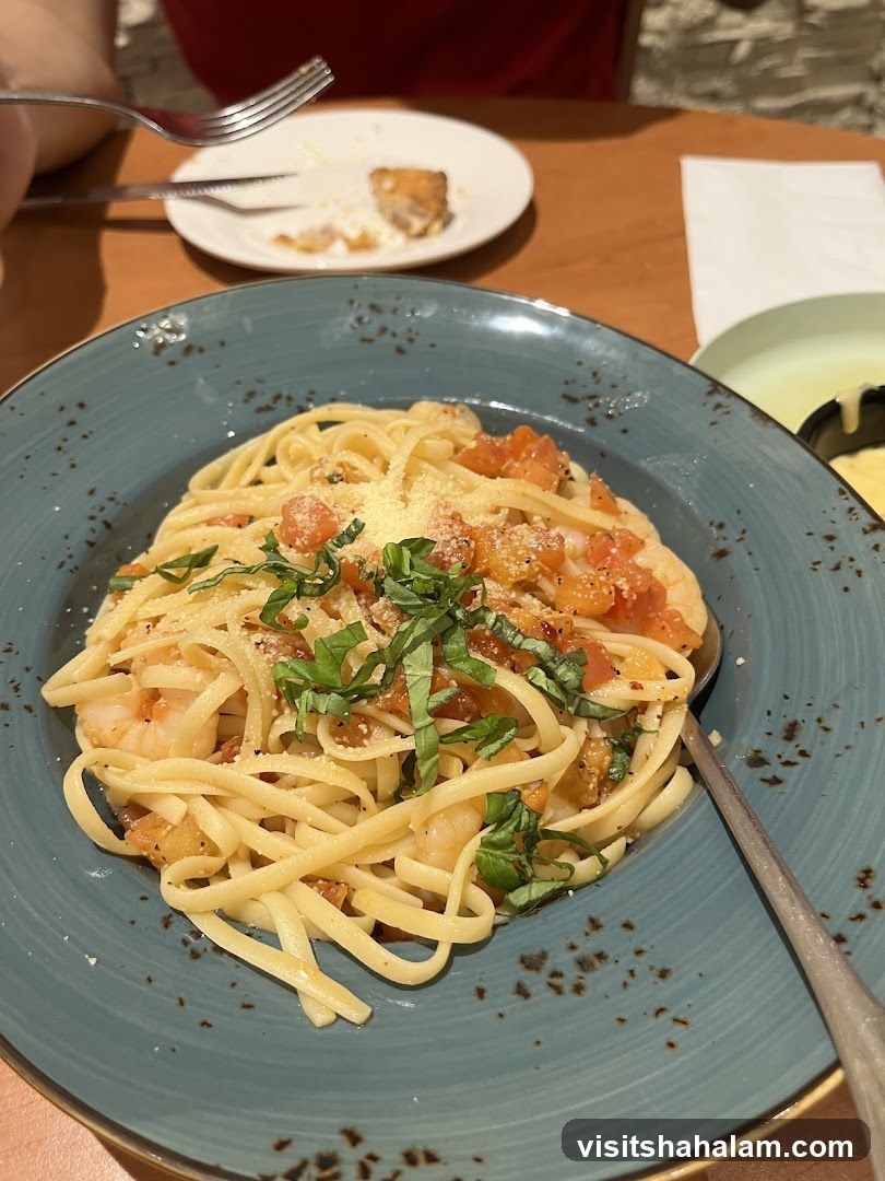 Shrimp Linguine with Tomatoes and Basil