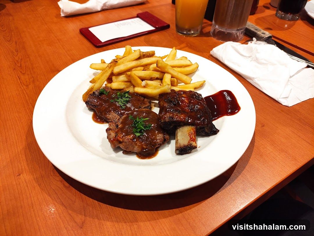 Plate of Ribs and Fries