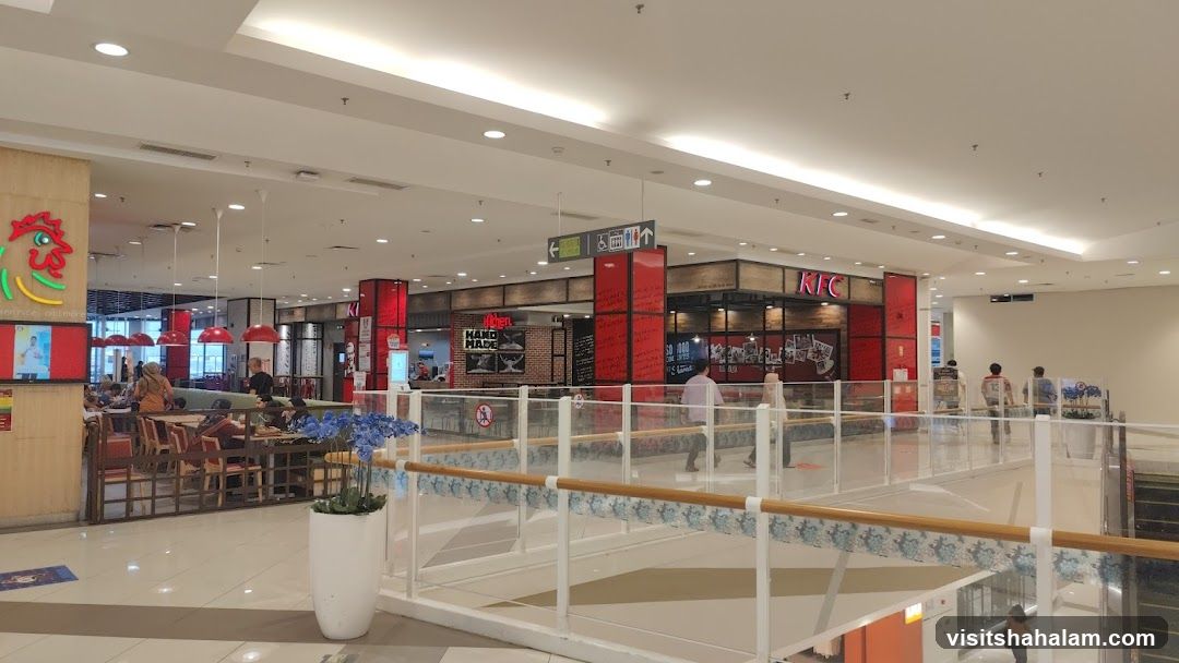 Food court with KFC and other eateries
