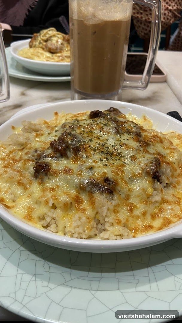 Cheesy Baked Rice