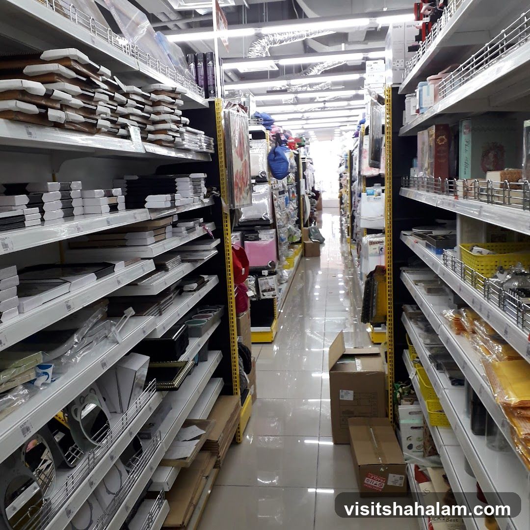 Aisle in a store