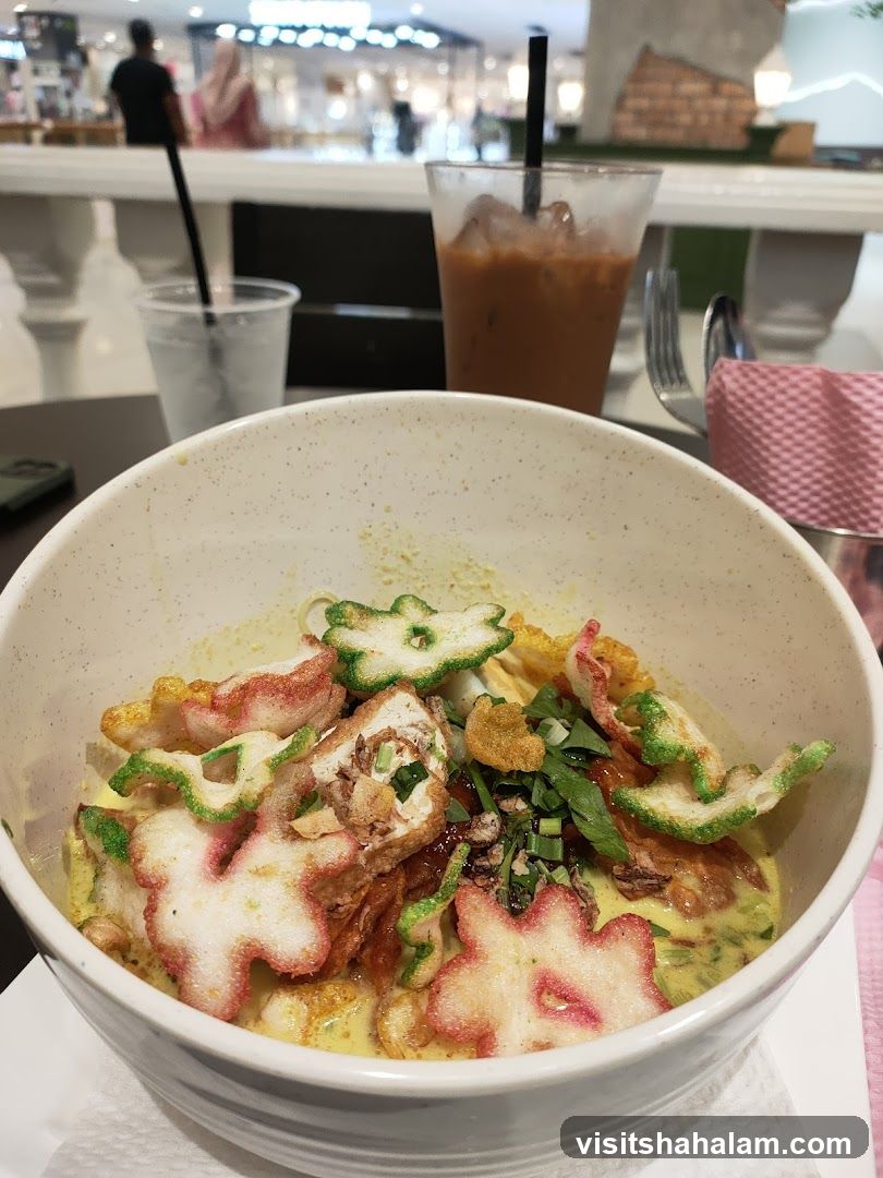 Bowl of Food with Drinks