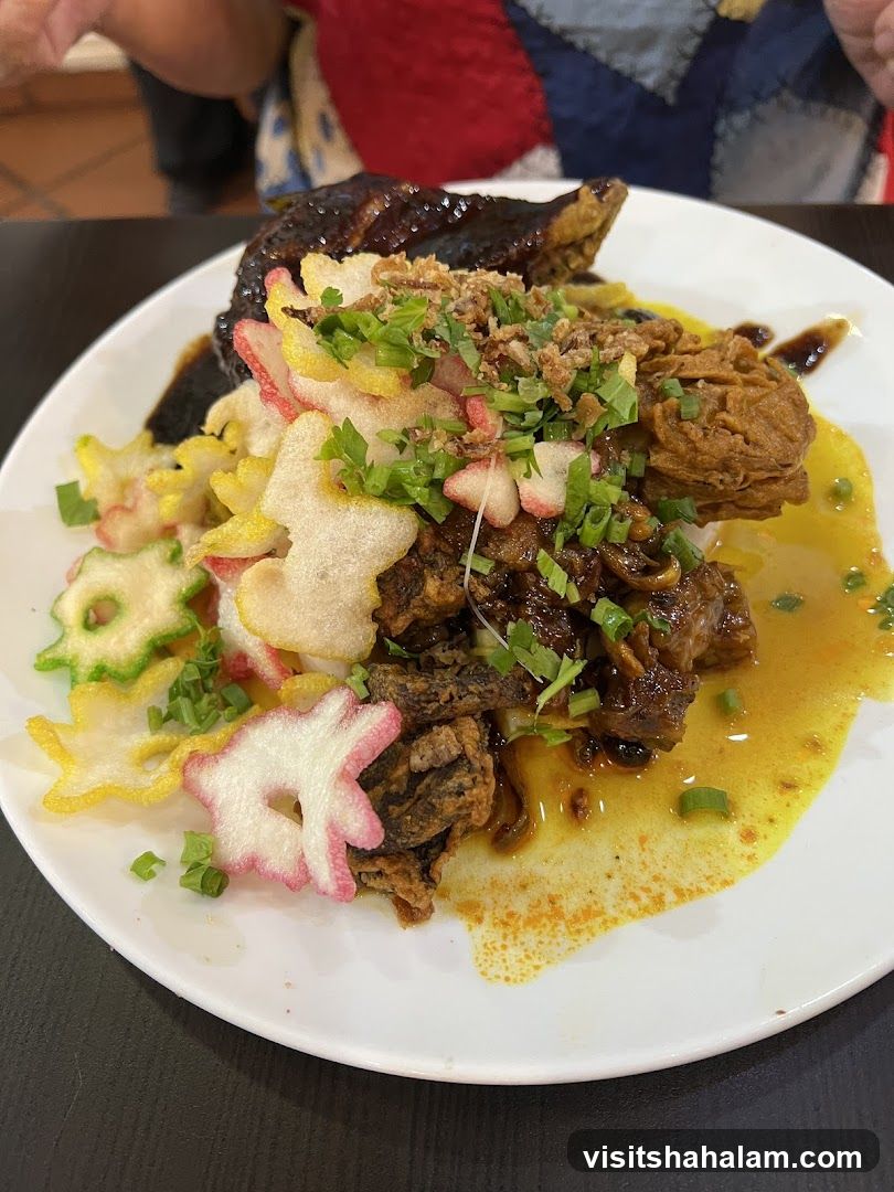 Plate of food with meat and crackers