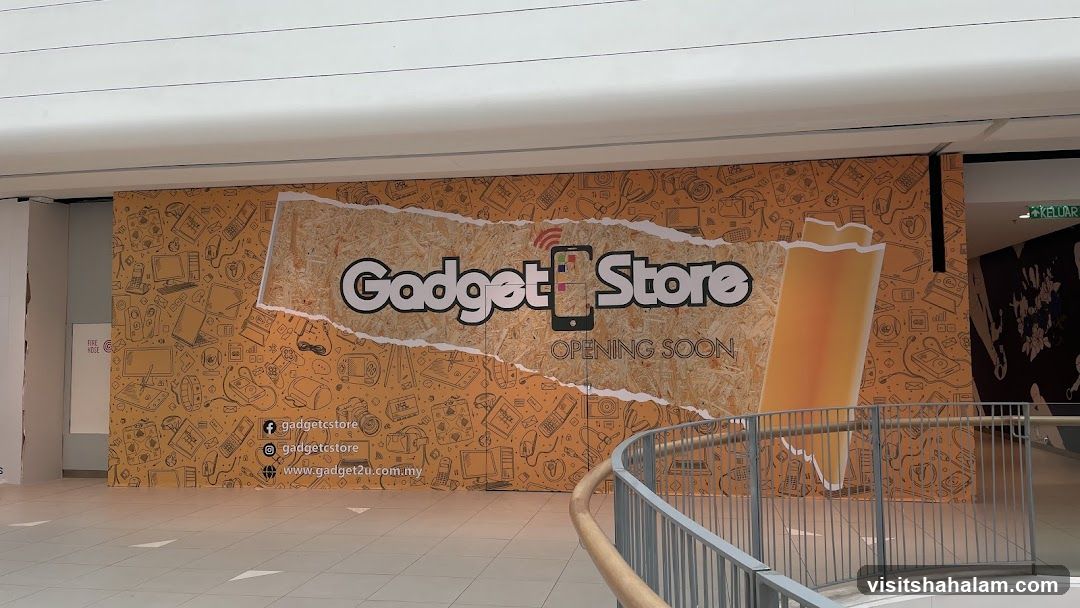 Gadget Store Opening Soon