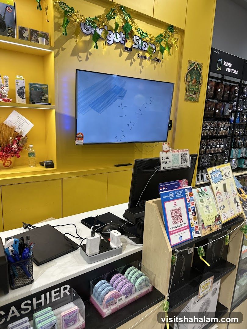Gadget Store Counter