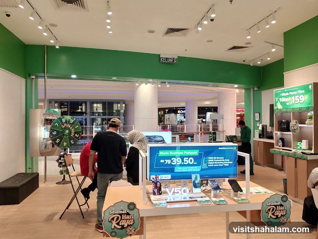 Telecommunications Store Display