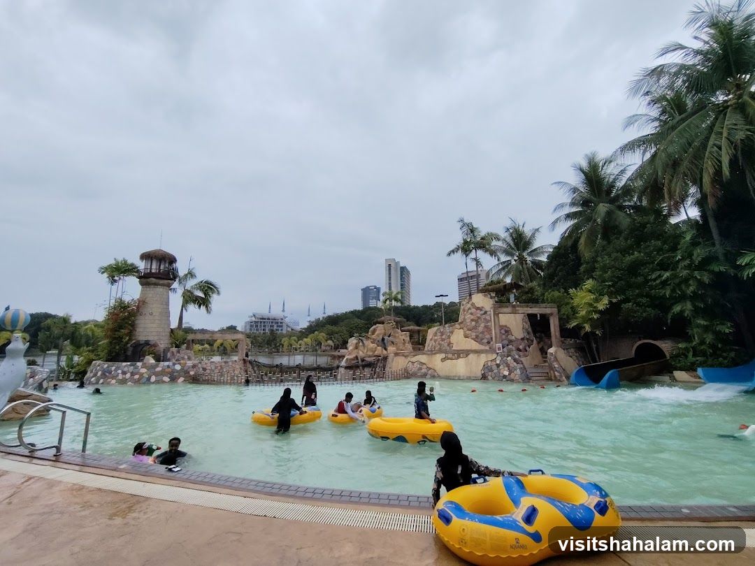 Water Park Wave Pool