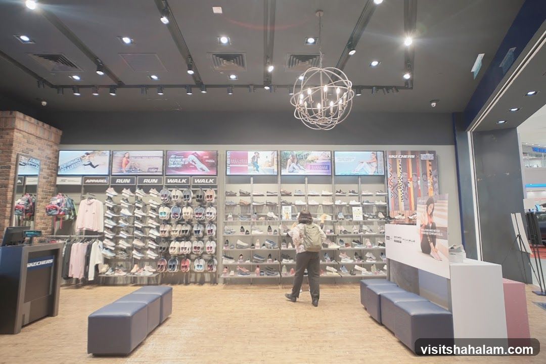 Skechers Store Interior