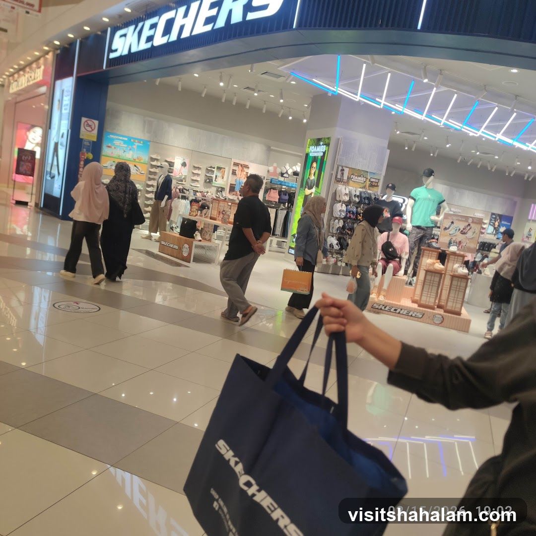 Skechers Storefront