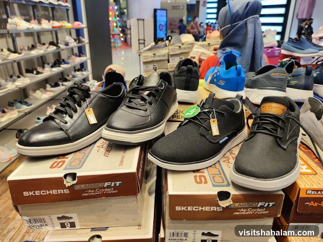 Skechers Shoes Display
