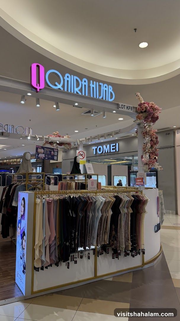 Qaira Hijab Store Display