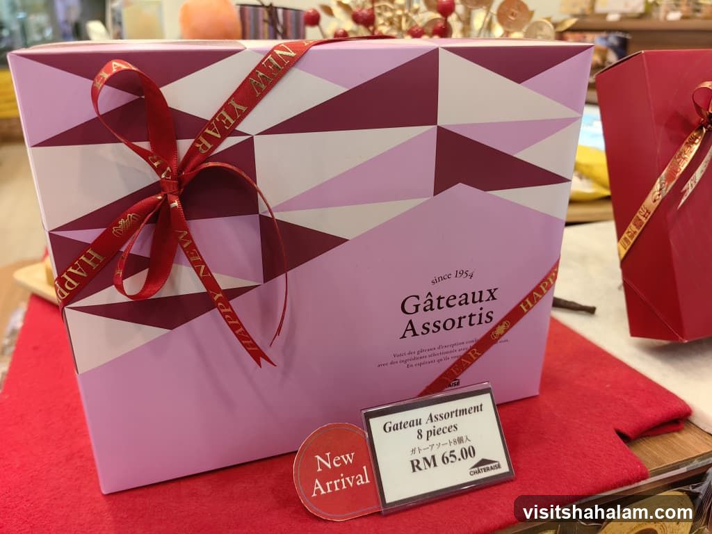 Assorted Cakes Gift Box