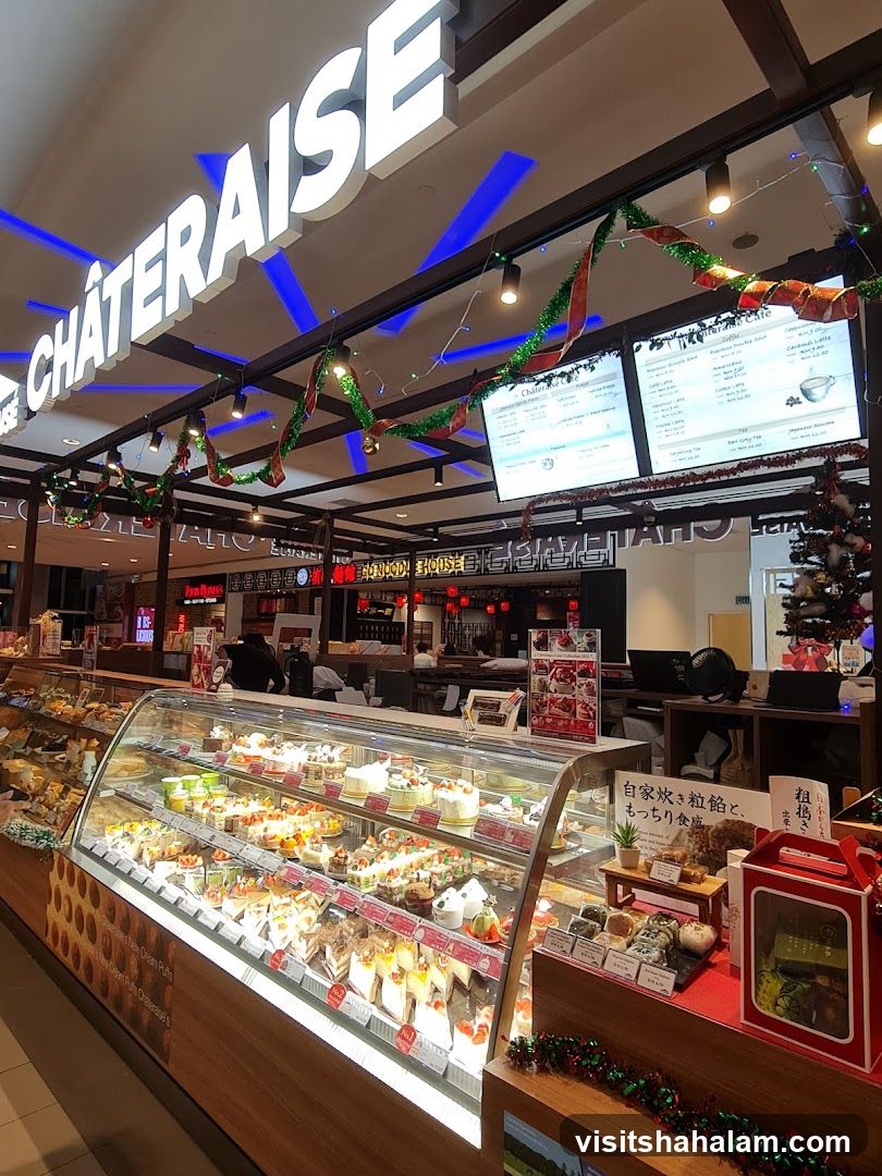 Chateraise Bakery Display