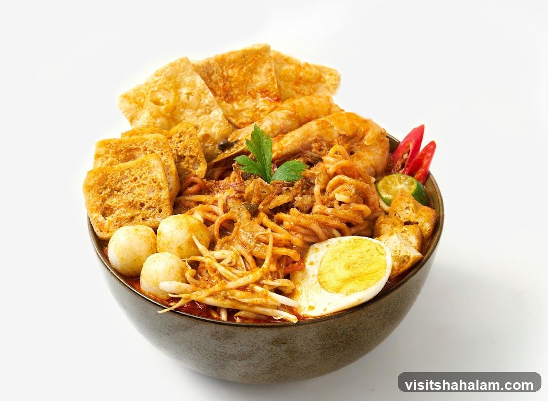 Bowl of Noodles with Shrimp and Egg