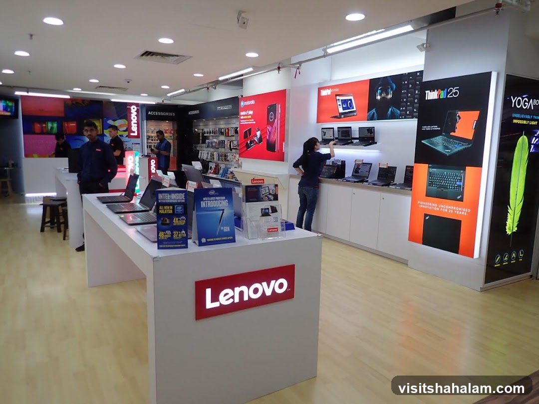 Lenovo Store Interior