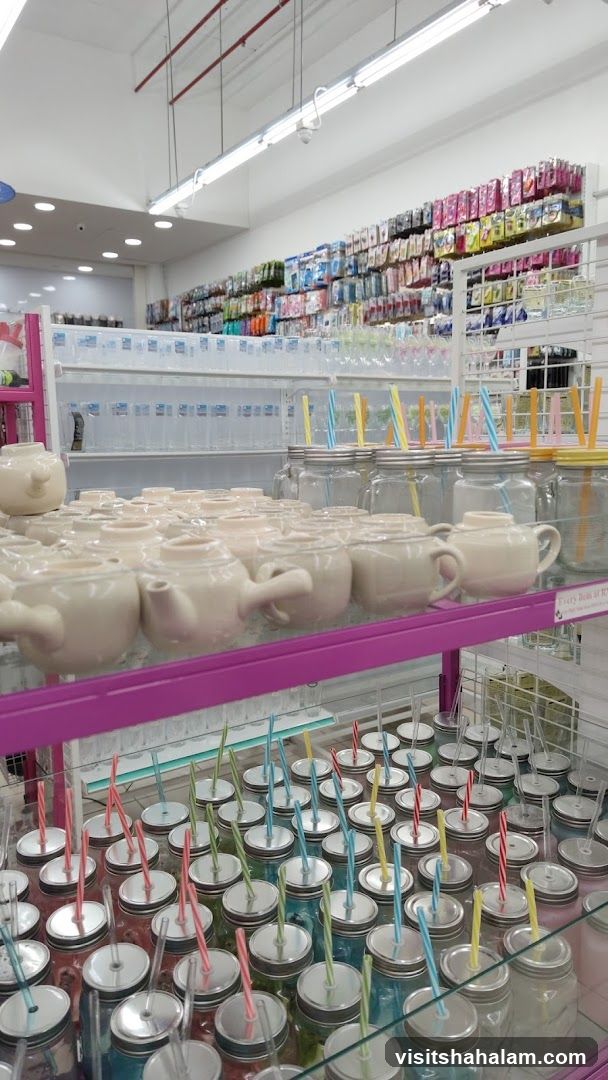 Store Display of Kitchenware and Drinkware