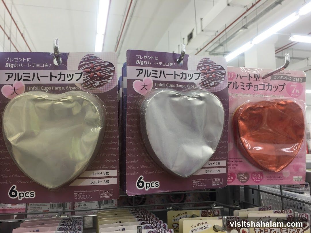 Heart-shaped Tinfoil Cups