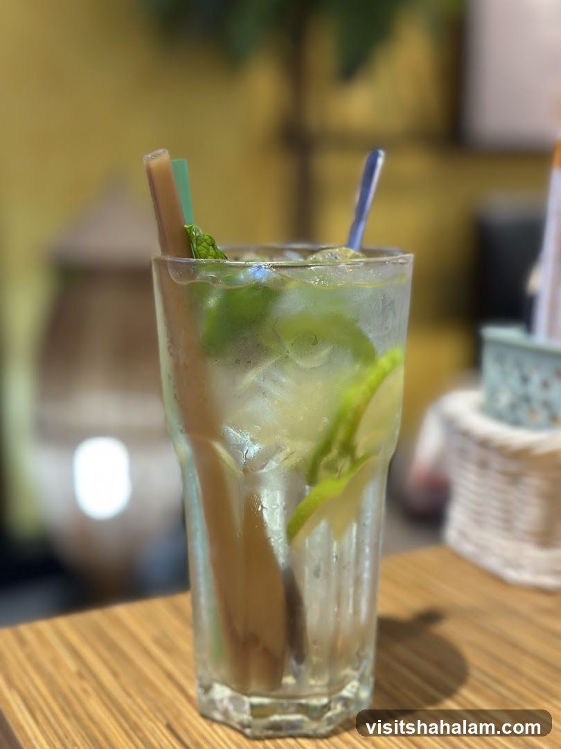 Refreshing Drink with Lime and Mint