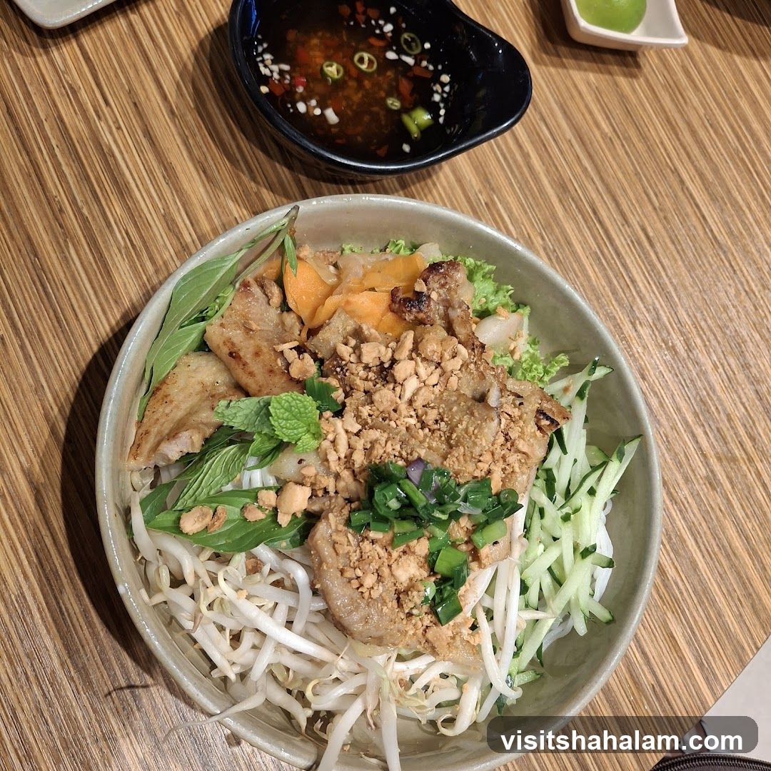 Vietnamese Noodle Bowl