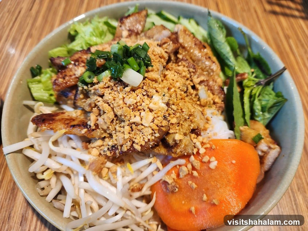 Vietnamese Noodle Bowl