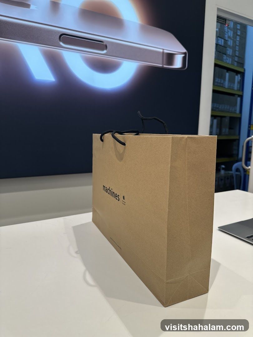Shopping Bag with Apple Logo