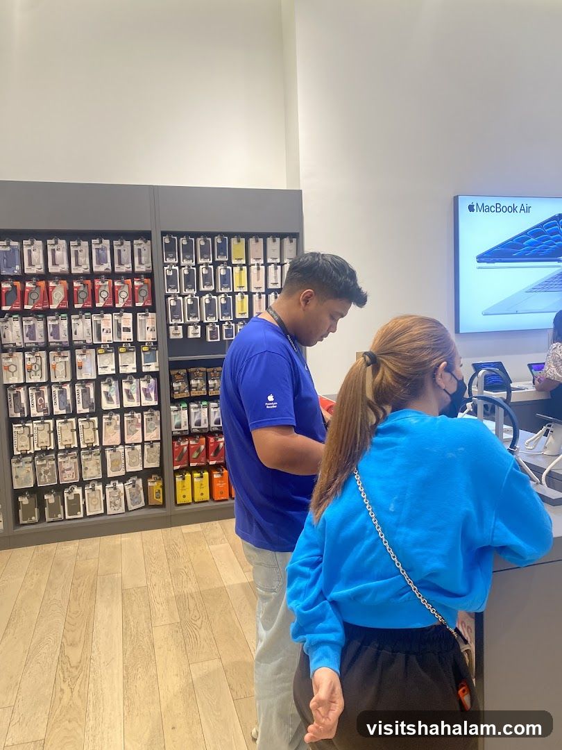Apple Store Interior