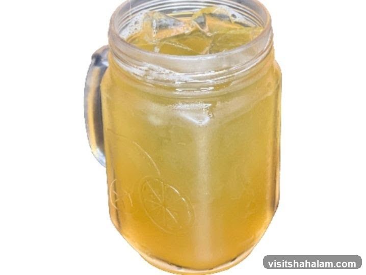 Iced Tea in a Mason Jar