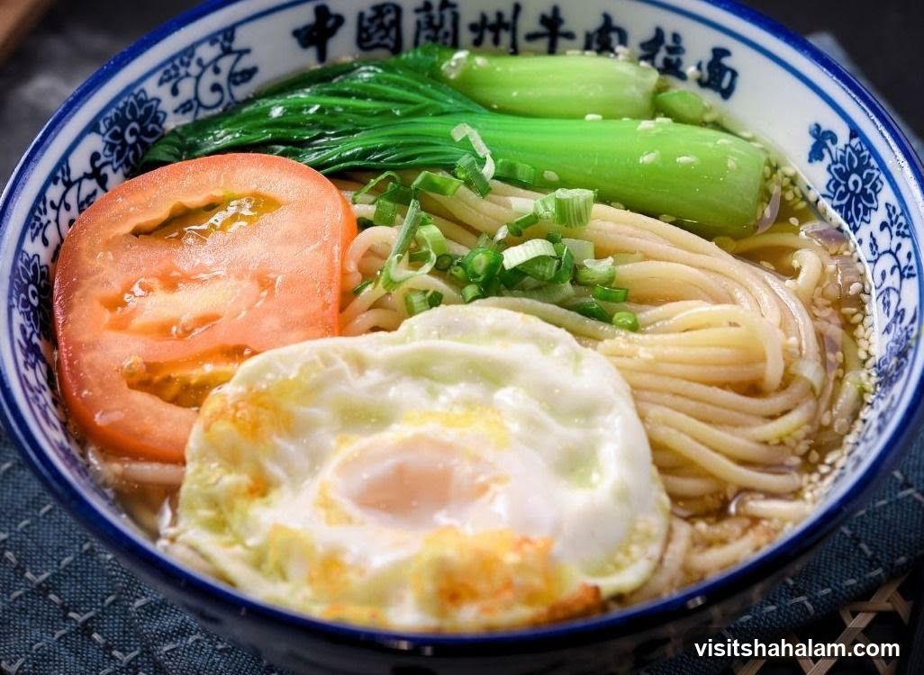 Noodle Soup with Egg and Tomato