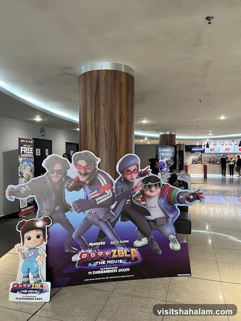 Paparzola The Movie Standee