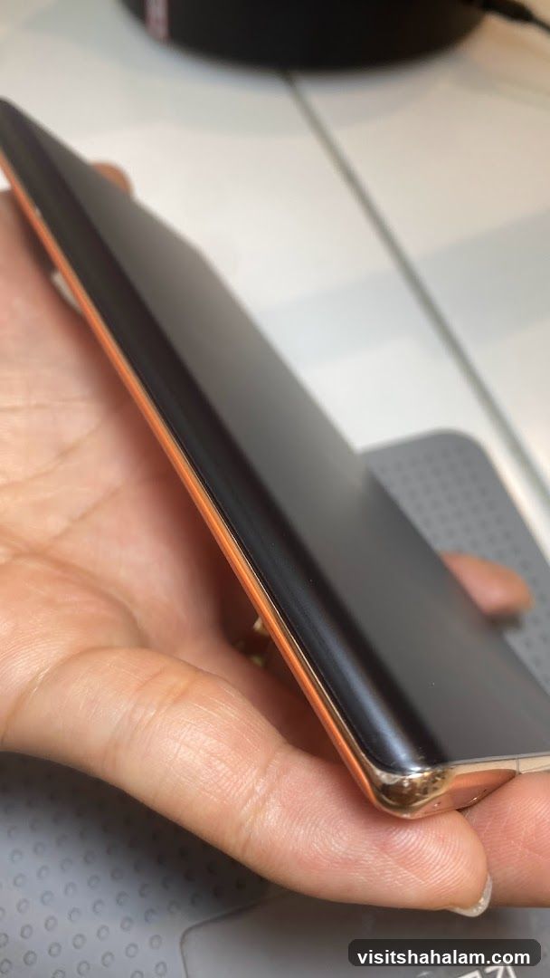 Smartphone edge