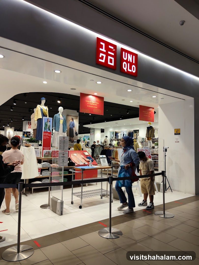 Uniqlo Store Entrance